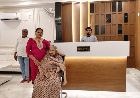 Hotel Shri G Prabha Inn