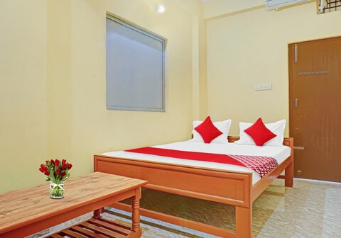 Hotel O Shree New Hotel Rajdhani