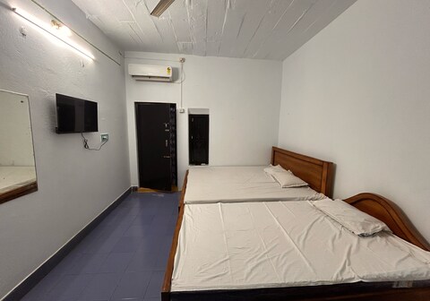 Hotel O Home Sandhya Homestay