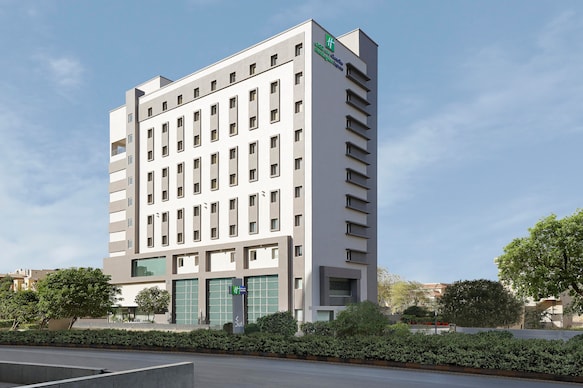 Holiday Inn Express Ahmedabad Prahlad Nagar