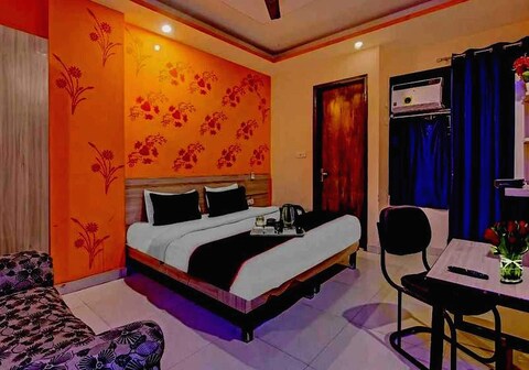 Hotel O Rose Residency