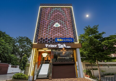 FabHotel Prince Park - Nr. Sajra Fort