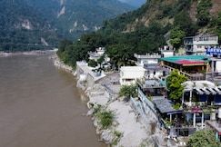 Karwaan- By The Ganges, Rishikesh Karwaan- By The Ganges, Rishikesh