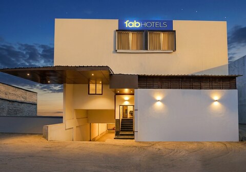 FabHotel AR Executive