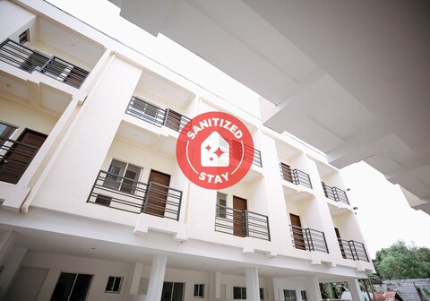 OYO 789 Abn Residences