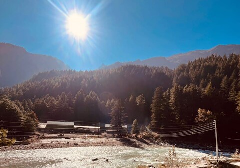 Skyard Hostel & Homestay (Harsil Valley)
