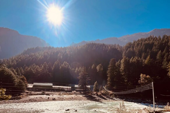 Skyard Hostel & Homestay (Harsil Valley)