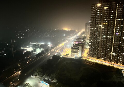 Royal orbit studio Room