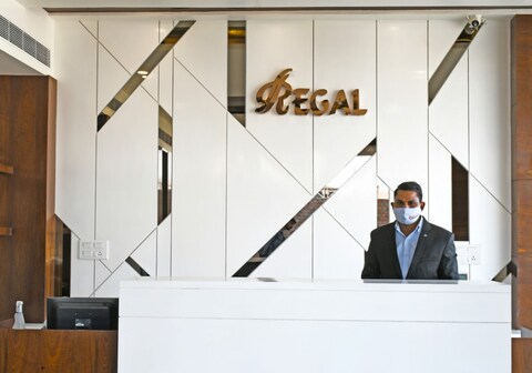 Hotel Regal By Rhytham