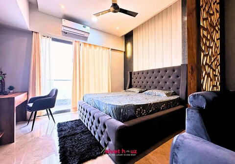 Luxora By VelvetHouz