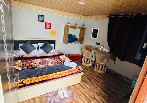 Wander pine homestay