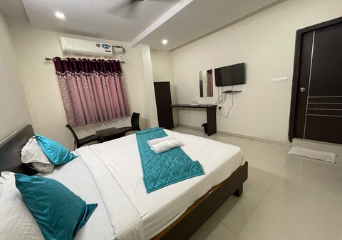 HOTEL SR EXECUTIVE INN