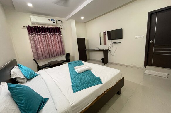 HOTEL SR EXECUTIVE INN
