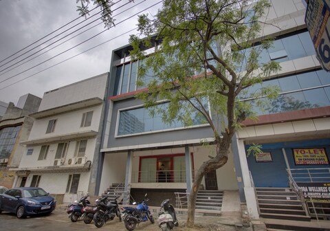 Super Townhouse Townhouse Atal Chowk Indirapuram Ghaziabad