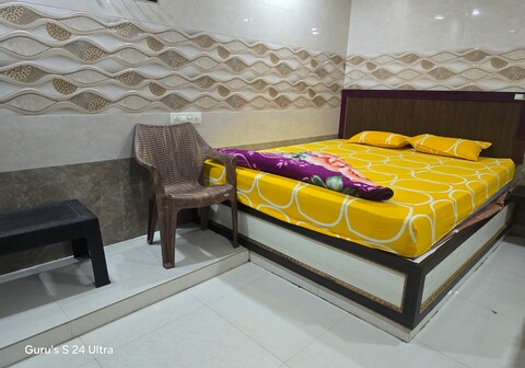 SREE GURU SANNIDHI ( A BUDGET LUXURY LODGE)