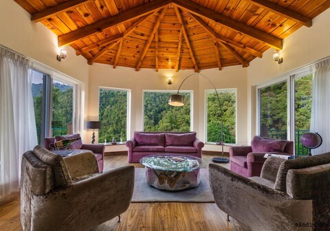 Villa Verdant by tisyastays