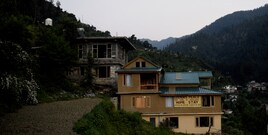 LEENA'S PLACE, Kullu LEENA'S PLACE, Kullu