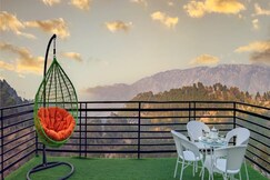 2Bhk Serviced Apt | Pvt Open Terrace | Kasauli By Exotic Stays, Kasauli 2Bhk Serviced Apt | Pvt Open Terrace | Kasauli By Exotic Stays, Kasauli