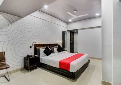 Super Collection O Rajdhani Hotel