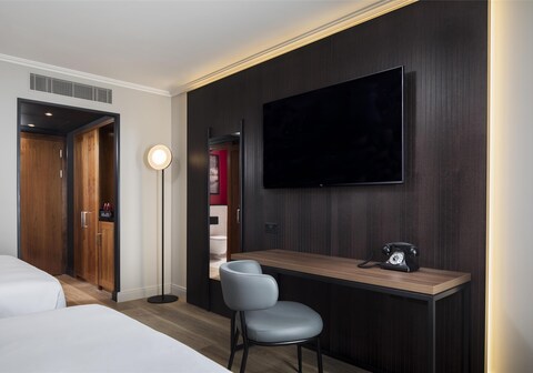 Radisson RED London Twickenham