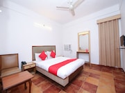 OYO 10606 Hotel Shriradha Civic Centre, Jabalpur OYO 10606 Hotel Shriradha Civic Centre, Jabalpur