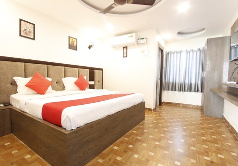 Grand Beach Palace
