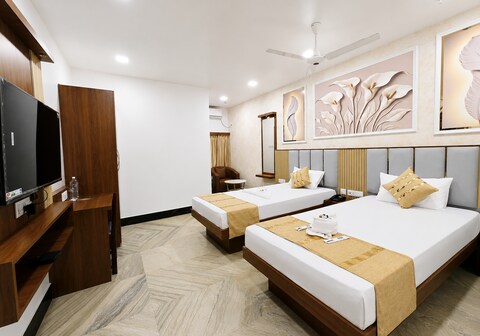 KM HOTEL & BANQUET