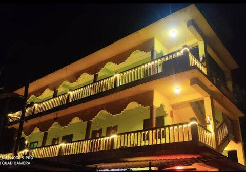 Indra's Nest - Studio Apartments