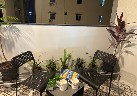 Samriddhi Stay | 2BHK Near US Consulate | AC