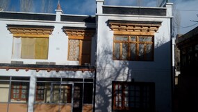 Ganzom Deluxe Guest House, Leh Ganzom Deluxe Guest House, Leh