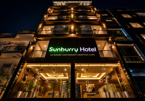Sunburry Tapovan @near lakshman Jhula