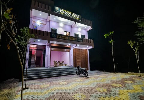 Hotel Shorya