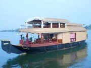 Holiday Home Houseboat, Kumarakom Holiday Home Houseboat, Kumarakom