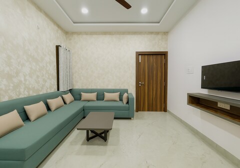 Home Escape Nova 1BHK with Balcony|Mahalaxmi Nagar