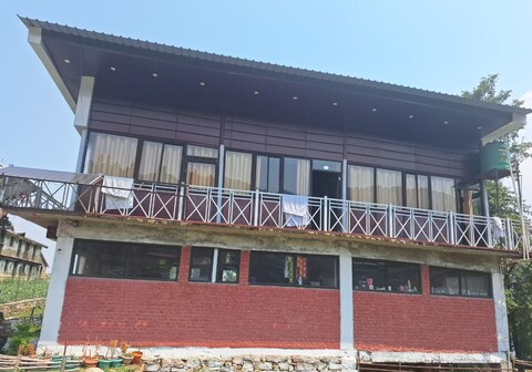 The Green Hills resort by Tungeshwer