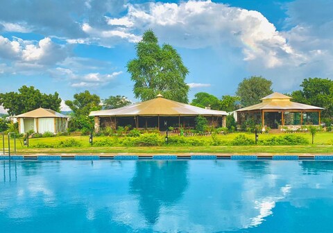 Arilyas Pushkar - Luxury Glass Villas (Farm to Table)