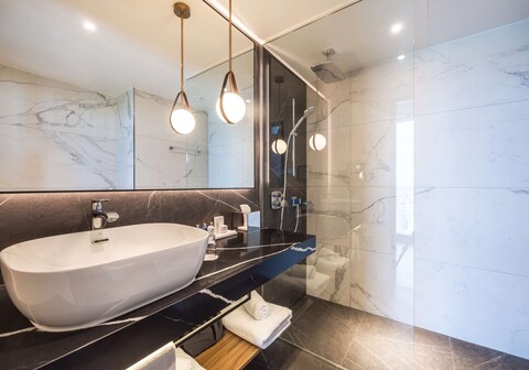 Radisson Blu Hotel at Porsche Design Tower Stuttgart