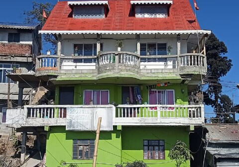 Snow View Homestay by StayApart