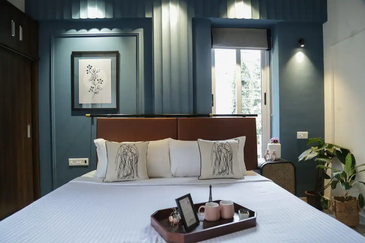 Luxurious and Charming Archwood Service Apartment Joggers Park