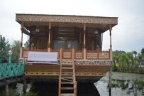 Houseboat London House, Srinagar Houseboat London House, Srinagar