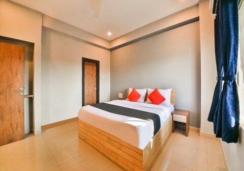 Capital O Amit Palace