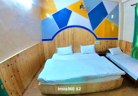 Rudra homestay kasol