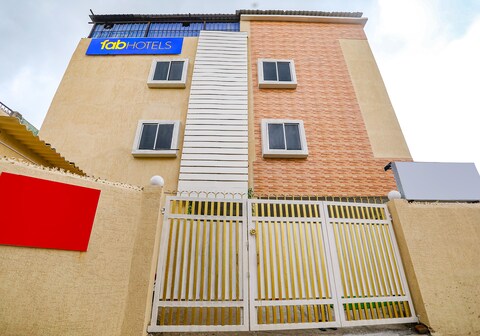 FabHotel Sonnet Inns