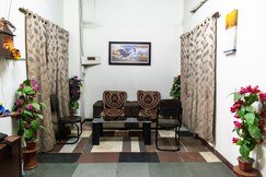 Le Home (Deluxe Room), Delhi Le Home (Deluxe Room), Delhi