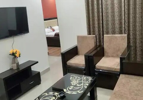 Entire 3BHK Flat best for monthly stay