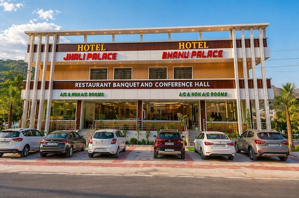 Hotel Bhanu Palace