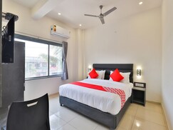 OYO 23669 Nova Hotel New Crossroad, Rajkot OYO 23669 Nova Hotel New Crossroad, Rajkot