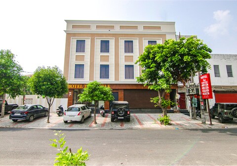 Taj Caslte by iO Hotels