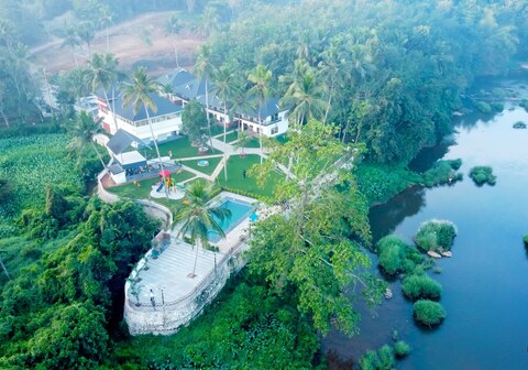 Pakalakam River Resort