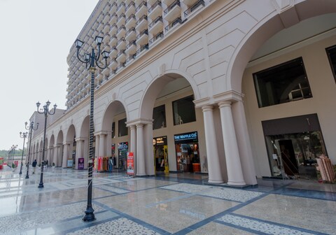 The Pacifico Luxe Stay